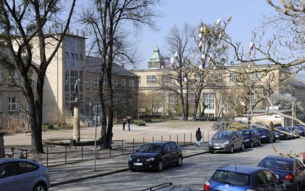 Mommsenstraße Ecke Helmholtzstraße